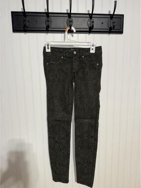 Stitch's Women's Olive Damask Print Skinny Stretch Pants